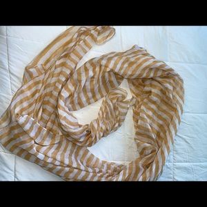 Tan and white scarf/wrap